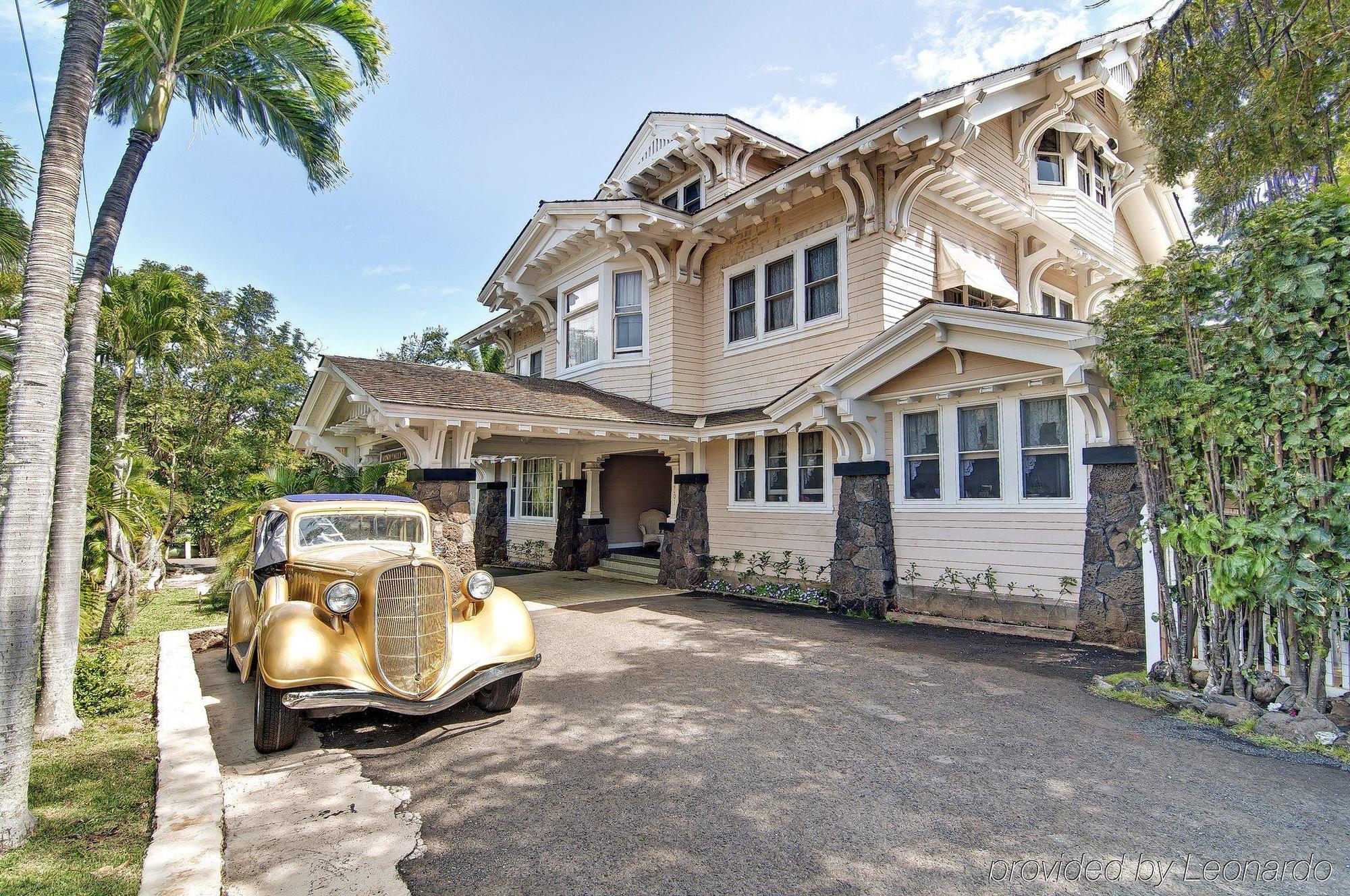 Manoa Valley Inn Honolulu Exterior photo